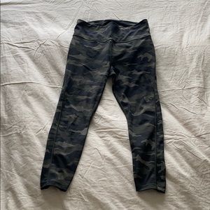 Athleta Ultimate ⅞ Tight